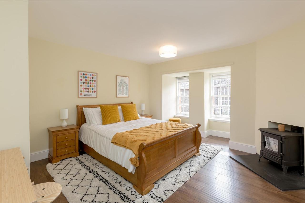 Guestready - Elegant 2Br Period Flat In Oldtown Apartment Edinburgh Bagian luar foto