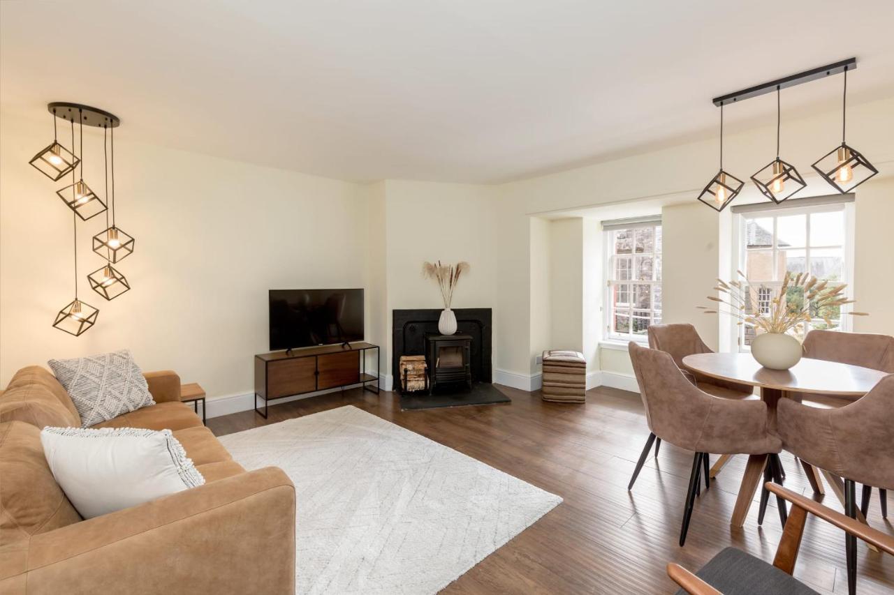 Guestready - Elegant 2Br Period Flat In Oldtown Apartment Edinburgh Bagian luar foto